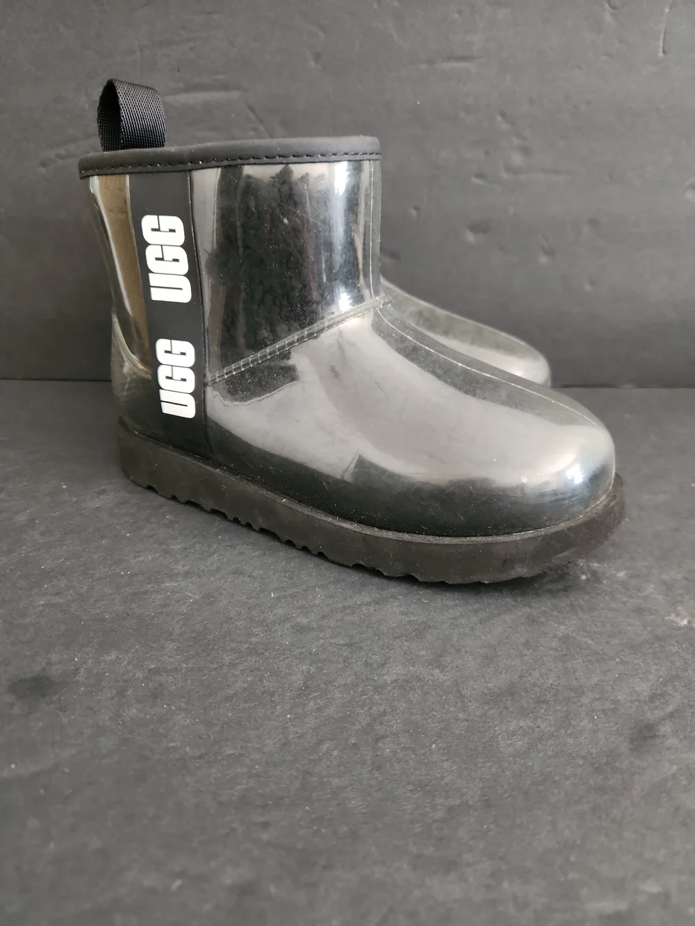 UGG Classic Clear Mini II Black Big Kids Boots Kids Size 2 Youth Waterproof